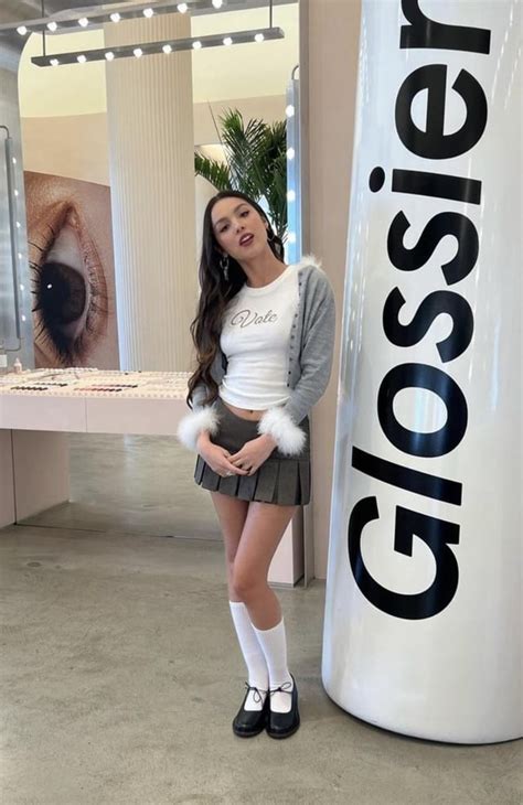 olivia rodrigo pussy